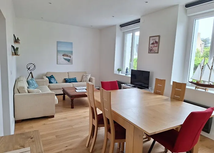 Appartement Au Coeur De La Cote De Granit Rose.